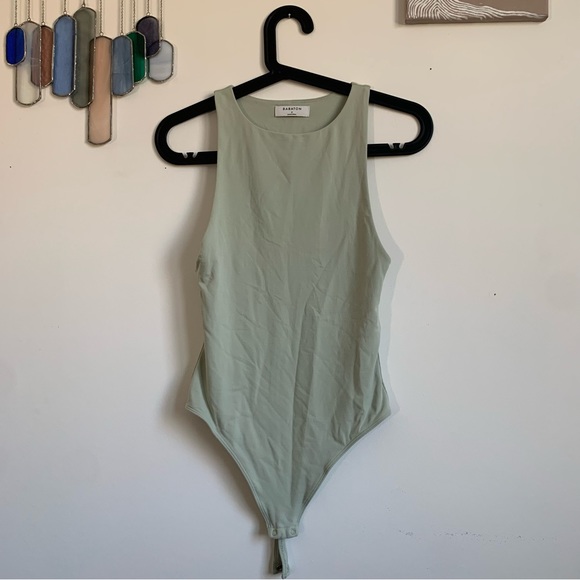 Aritzia Wilfred Contour Bodysuit in green - Picture 2 of 3